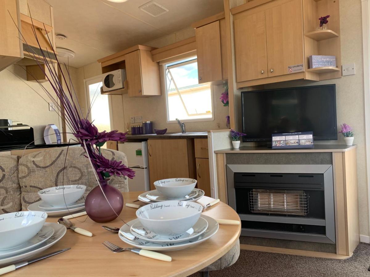 Family Holiday Home - Thorness Bay - Wifi Porchfield  Kültér fotó